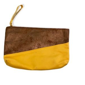 Cute bronze/yellow wristlet